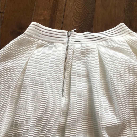 AX white skirt - Picture 2 of 3
